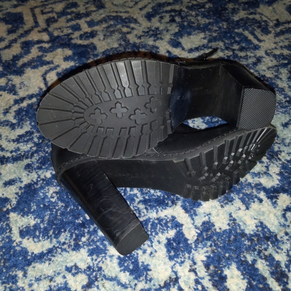 KDB Kelsi Dagger Brooklyn BLACK LAKESIDE OPEN BOOTIES SZ 8 - Picture 5 of 10